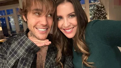 Джастін Бібер публічно висміяв молитви своєї мами - що сталося між співаком і Петті Маллетт