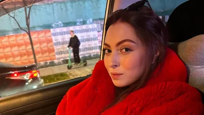 Маша Полякова обматерила россиянина в самолете