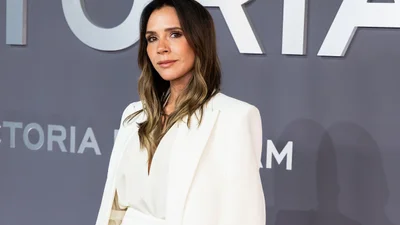 Вікторія Бекхем прийшла на прем'єру фільму про себе у неймовірно розкішному образі