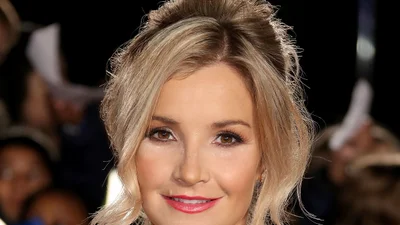 Хелен Скелетон показала вневременной осенний офисный образ: и через 10 лет будет в топе