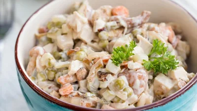 Салат из печени и грибов – блюдо, которое затмит даже оливье