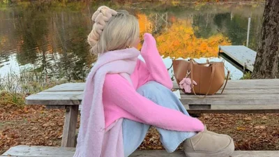 UGG знову в моді: як носити найзатишніше взуття сезону, щоб виглядати по-нюйоркськи стильно