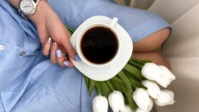 День ангела Юлии 2025: стильные открытки и пожелания для особого праздника