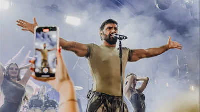 Концерт Віталія Козловського ледь не обернувся трагедією: під час виступу обірвалася 16-тонна протипожежна завіса