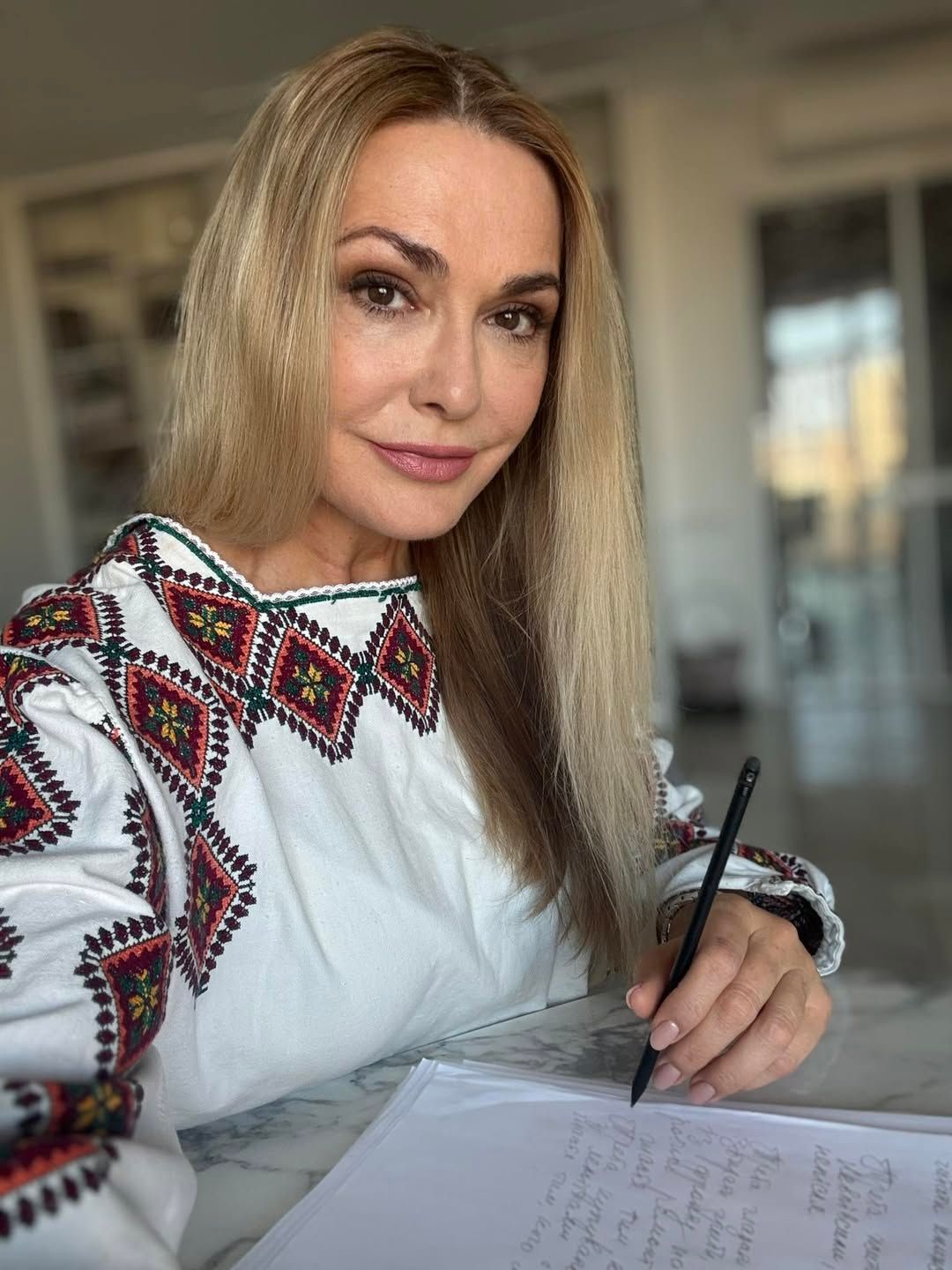 Ольга Сумська писала Радіодиктант єдності - 782585 Ольга Сумська писала Радіодиктант єдності - фото 782585