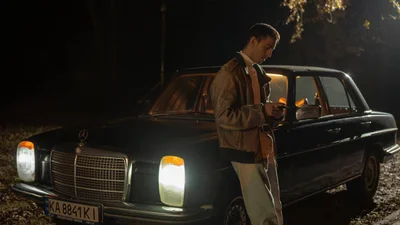 Люленов после расставания с девушкой-красавицей выпустил щемящую песню: "Я не забыл о нас"