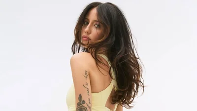 Настоящая богиня: Надя Дорофеева в коже и без стеснения показала свое тело