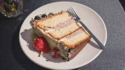 Женщина развелась с мужем после 25 лет брака - причиной стал кусок торта