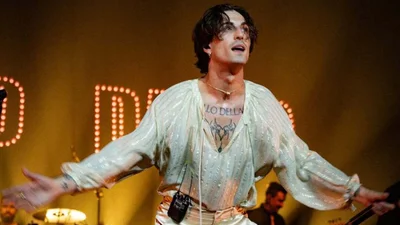 Дівчата, розходимось: Дам'яно Давід заручився з відомою співачкою