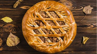 Пиріг із грибами – ароматна, пухка випічка, яка зігріє в холодну осінь