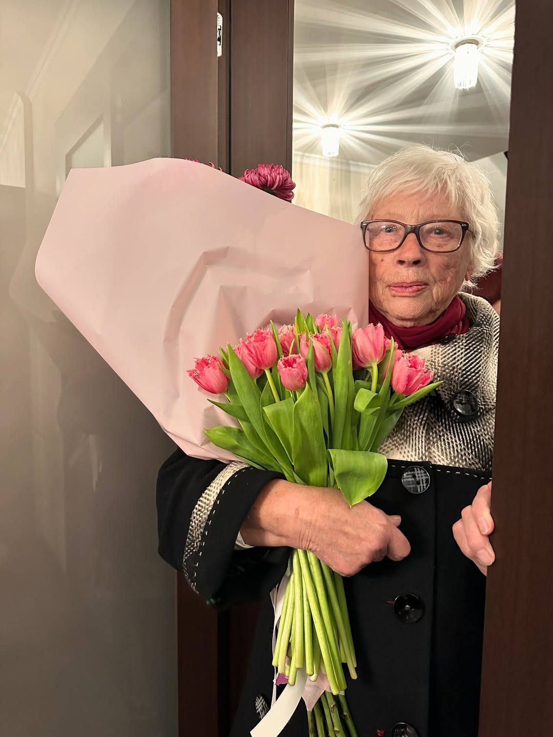 Катерина Осадча показала свою 90-річну бабусю-красуню - 785657 Катерина Осадча показала свою 90-річну бабусю-красуню - фото 785657