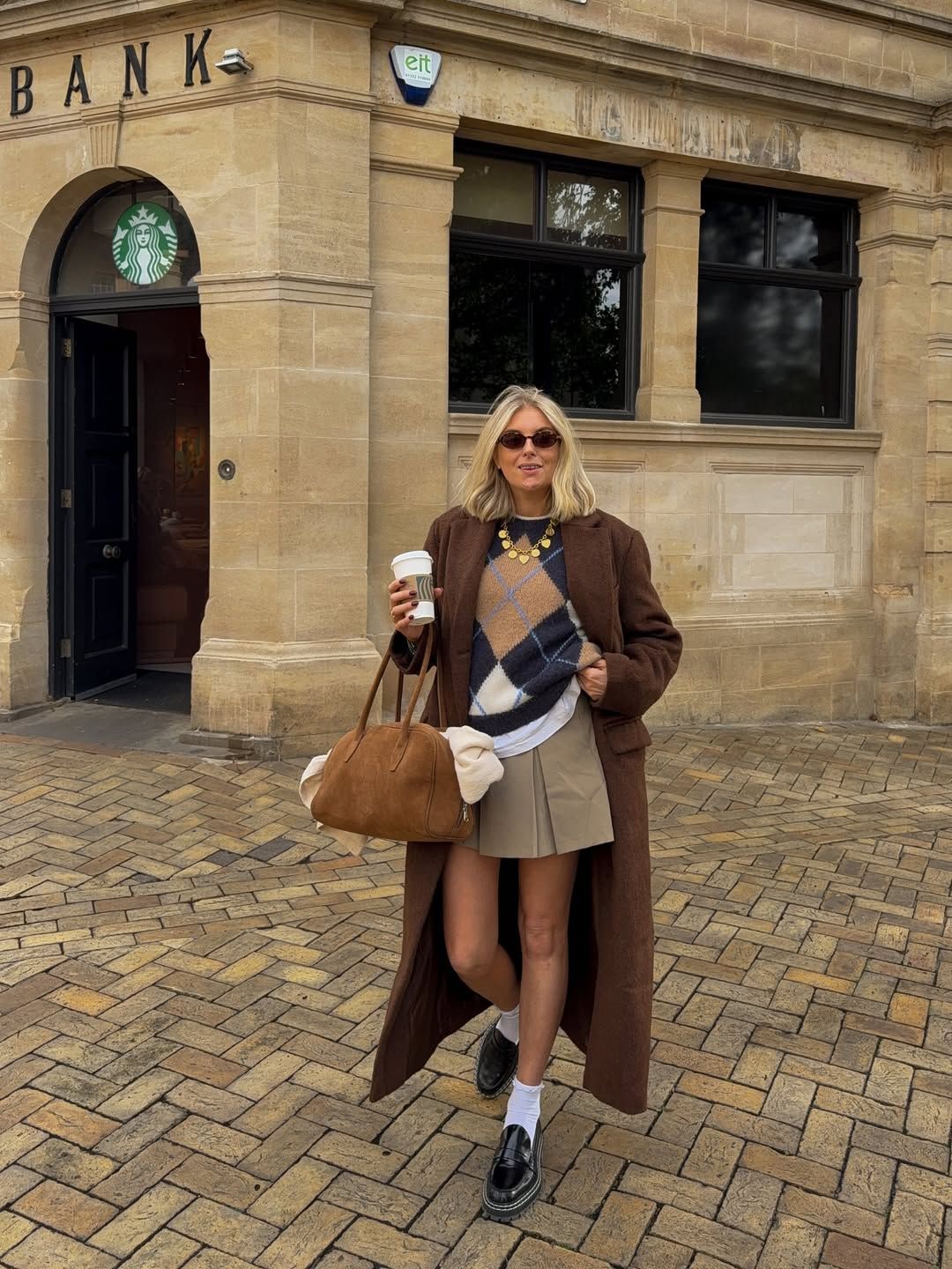 10 готовых формул аутфитов от fashion-инфлюенсеров - и ты можешь повторить каждый - 785826 10 готовых формул аутфитов от fashion-инфлюенсеров - и ты можешь повторить каждый - фото 785826