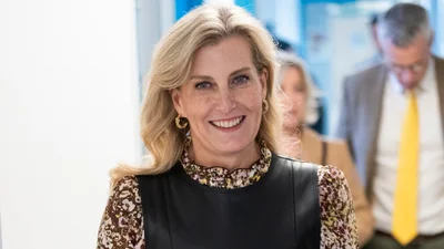 Королева Максима повторила осінній образ герцогині Софі: майже точна копія