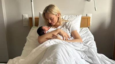 ROXOLANA показала нове фото з новонародженою донечкою і зізналася, що вже повертається до репетицій