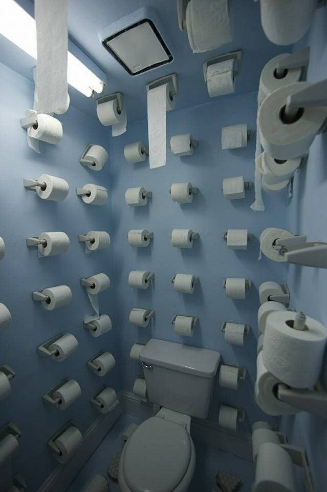 15 уморительных ванных комнат, в которых просто невозможно расслабиться - фото 786654