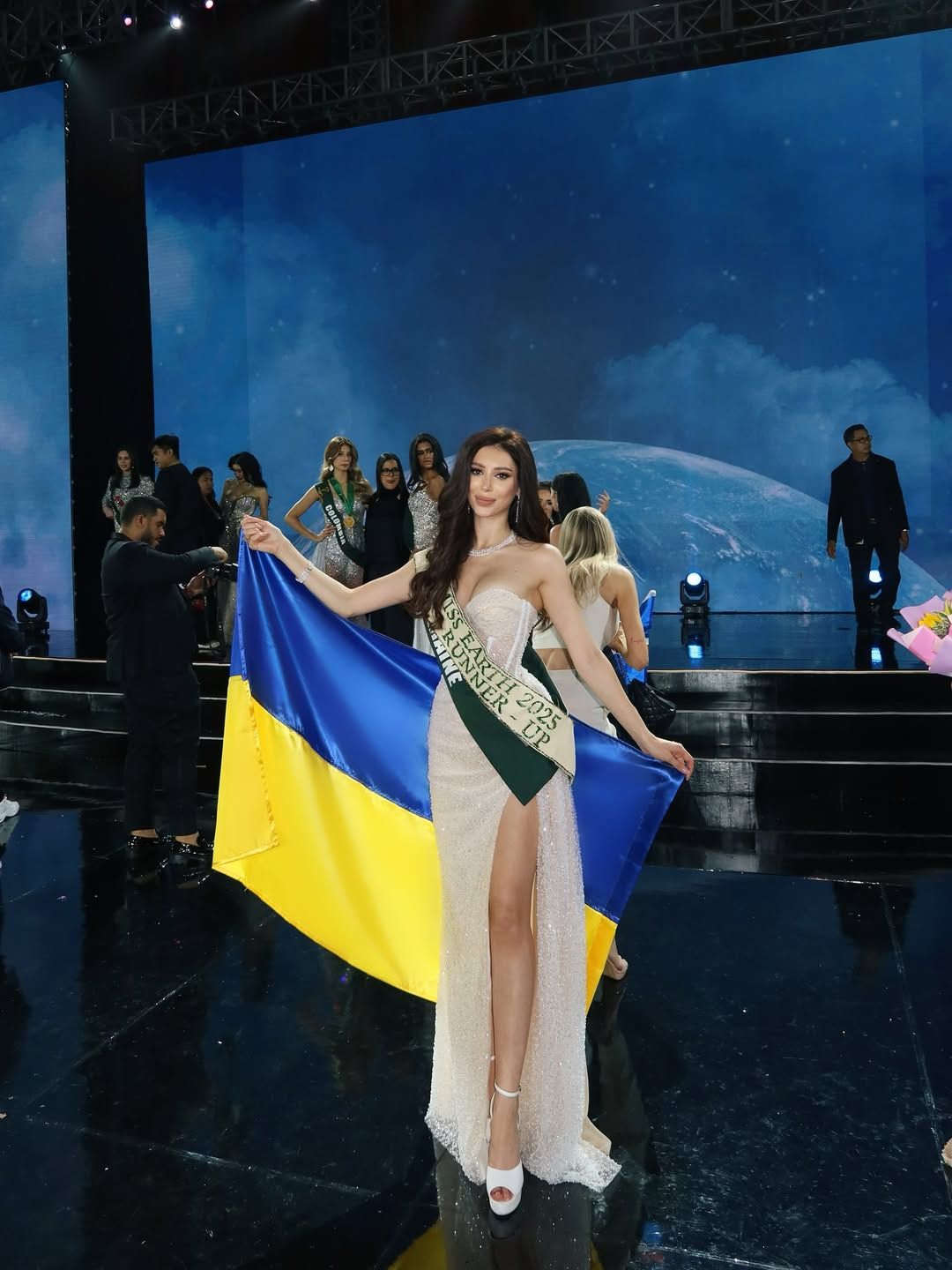 Украинская модель вошла в топ 8 'Мисс Земля 2025' - историческое достижение для нашей страны - 786839 Украинская модель вошла в топ 8 'Мисс Земля 2025' - историческое достижение для нашей страны - фото 786839