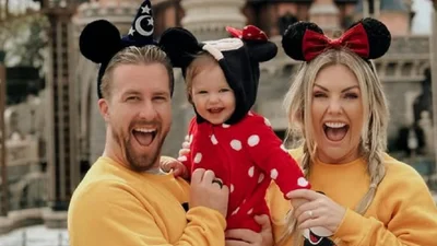 Австралієць не хоче віддавати доньку до школи: "вона готує дітей до світу, якого більше не існує"