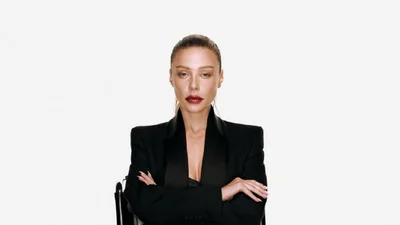 Тина Кароль обезвредила хейтеров новой фотосессией, в которой показала идеальное спортивное тело