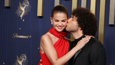 Селена Гомес и Бенни Бланко после романтического свидания были замечены с остатками ресторанной еды