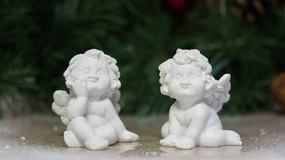 Вітання з Днем ангела Катерини 2025: готові тексти для смс та гарні картинки