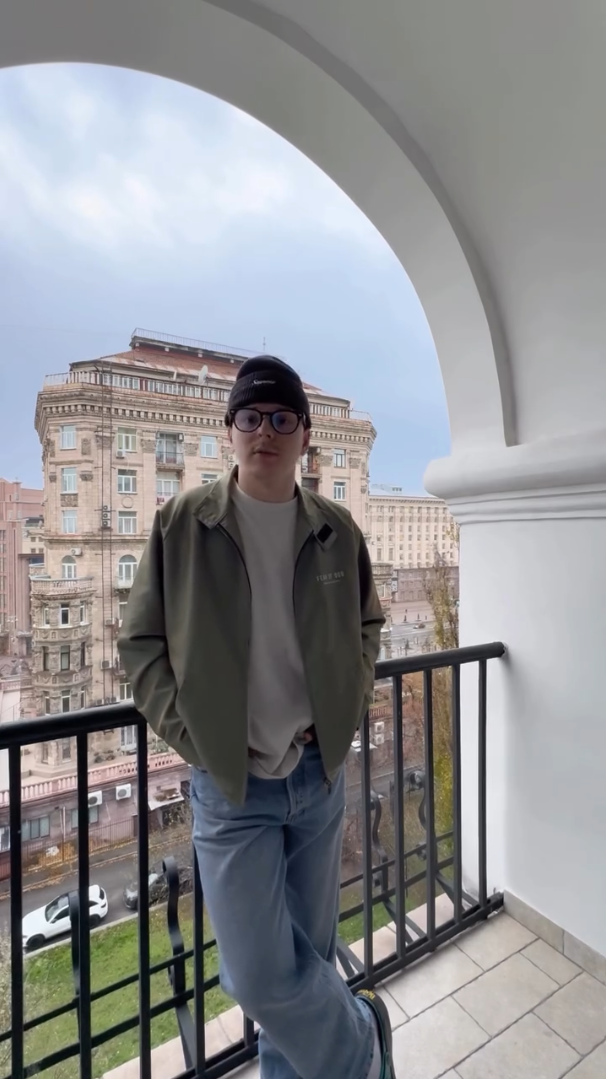 Ілля Парфенюк 'Врубай' — чому зник кліп і що за скандал з плагіатом і Papa Music - 792758 Ілля Парфенюк 'Врубай' — чому зник кліп і що за скандал з плагіатом і Papa Music - фото 792758