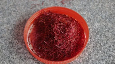 Більше, ніж золото чи трюфелі: чому шафран аж так дорого коштує