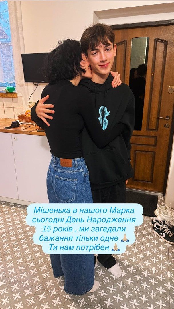 Жена ADAM, находящегося в коме, трогательно обратилась к нему - фото 792993