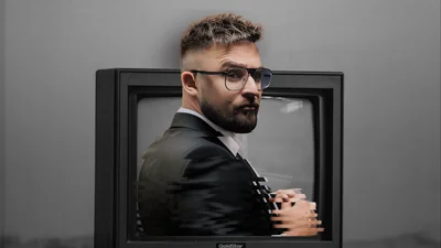 Юлік представив новий трек "Кохання двох сердець" - чесна історія про любов, яка не ламається відстанями