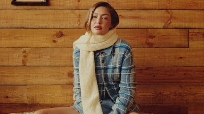 Як у Джіджі Хадід: хутряні уггі, що стануть найкомфортнішим трендом зими 2025/26