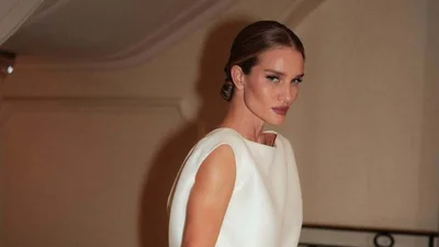 Озорница Роузи Хантингтон-Уайтли устроила фотосессию своим интимным частям тела - горячие фото и не только