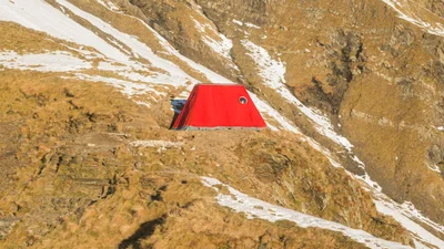 Этот уникальный музей в Альпах могут посетить только те, кто сможет подняться на высоту 2300 метров