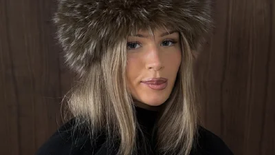 Самые стильные окрашивания зимы 2026: "черная вишня" и "тост с корицей" в топе трендов