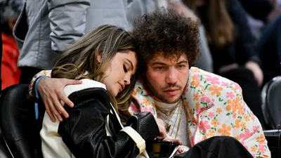 Свекровь Селены Гомес пережила опасное нападение в своем доме, скрываясь от грабителей в масках