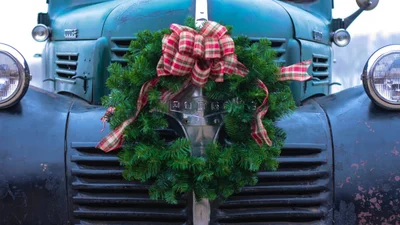 5 різдвяних реклам 2025 року, які розтоплять твоє серце