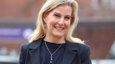 Коли зимова погода радує теплом: зручна альтернатива чоботам