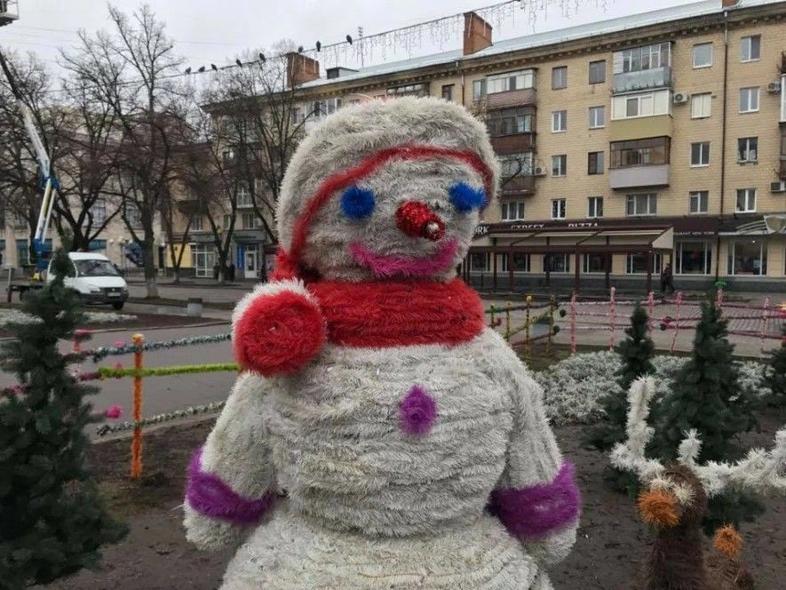 Рождественский абсурд: эти праздничные декорации заставят тебя хохотать - 796464 Рождественский абсурд: эти праздничные декорации заставят тебя хохотать - фото 796464