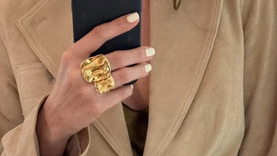 Елегантні короткі нігті: 10 ідей для стильних образів