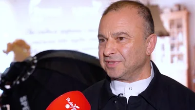 Віктор Павлік зізнався, чи привітав колишню дружину з заміжжям