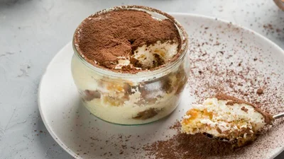 Коли набридла класика: готуємо різдвяне тірамісу з імбирними пряниками