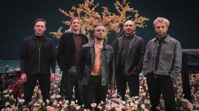 Сразу после заявления о разводе Тарас Тополя выпустил клип на трек "Відколи"