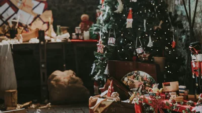 Вчені стверджують, що люди, які швидше за інших прикрашають дім до Різвдва - щасливіші