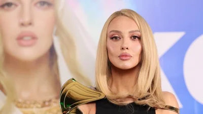 Полякова в трусиках покрутилась для поста в Instagram - такой фигуры зимой никто не ожидал увидеть