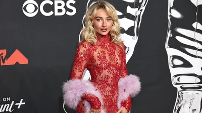 Звезду Disney обвиняют в слишком откровенной сексуализации себя что она ответила