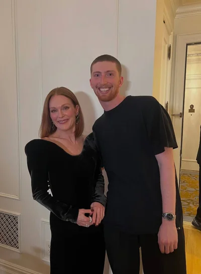 Син Джуліанни Мур її копія - фото 799148