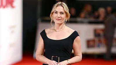 Кейт Вінслет з’явилася з 21-річним сином на прем’єрі фільму: від красунчика не відвести ока