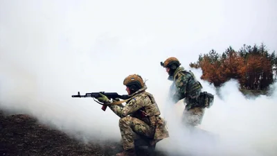 Красиві привітання з Днем Збройних Сил України та яскраві картинки для наших захисників