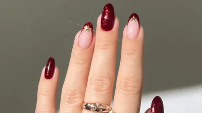 Найкрасивіший червоний манікюр на Різдво: обери свій ідеальний варіант