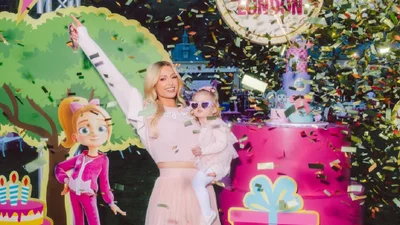 Пэрис Хилтон порадовала фотографиями со дня рождения дочери: о таком празднике мечтает каждая девочка