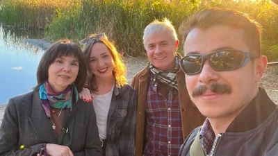 "Не скучно уже 31 год": Константин Грубич показал архивное фото со своей свадьбы