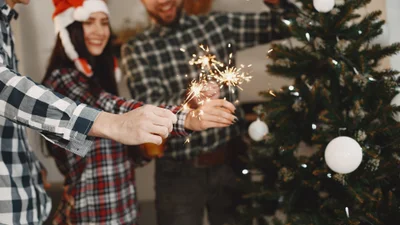 Новорічний гороскоп: кому зі знаків пощастить так, що аж іскри летітимуть